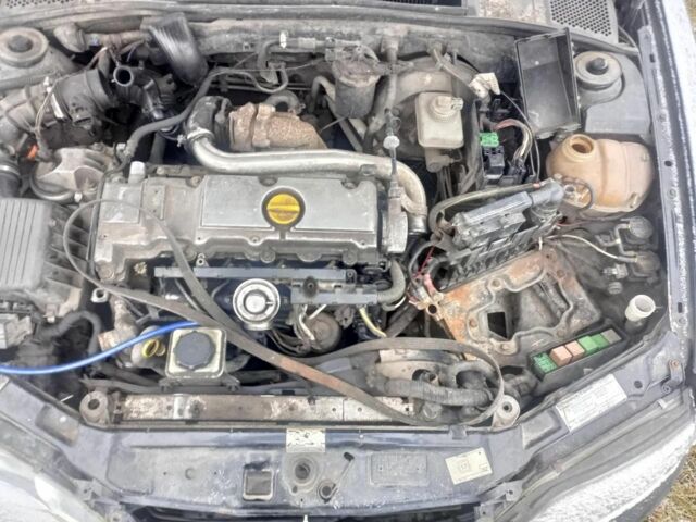Чорний Опель Вектра, об'ємом двигуна 2 л та пробігом 3 тис. км за 356 $, фото 5 на Automoto.ua