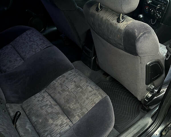 Опель Вектра 1998 в Кременчуге на Automoto.ua Черный Опель Вектра, объемом двигателя 1.8 л и пробегом 300 тыс. км за 2700 $, фото 7 на Automoto.ua