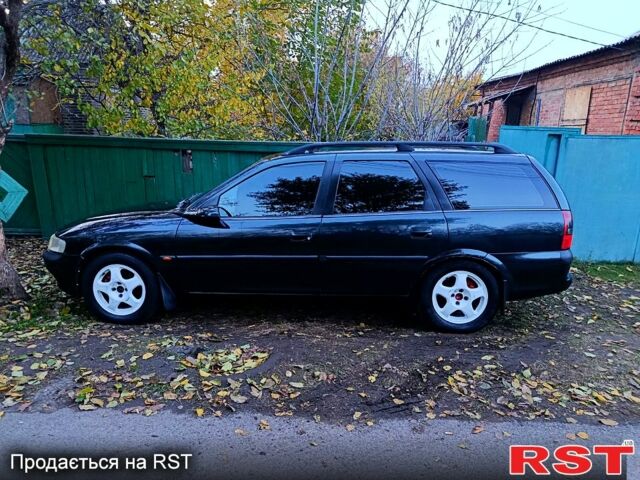 Черный Опель Вектра, объемом двигателя 1.8 л и пробегом 200 тыс. км за 2200 $, фото 2 на Automoto.ua