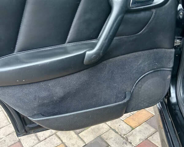 Черный Опель Вектра, объемом двигателя 2 л и пробегом 300 тыс. км за 3300 $, фото 8 на Automoto.ua