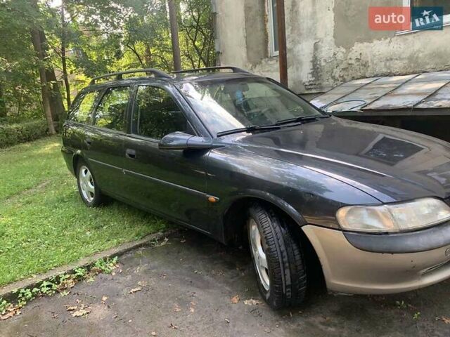 Чорний Опель Вектра, об'ємом двигуна 1.8 л та пробігом 300 тис. км за 2200 $, фото 7 на Automoto.ua