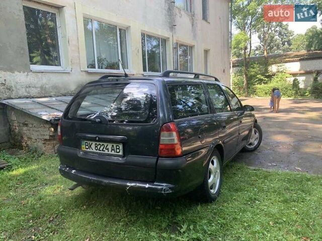 Чорний Опель Вектра, об'ємом двигуна 1.8 л та пробігом 300 тис. км за 2200 $, фото 6 на Automoto.ua