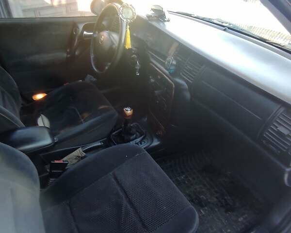 Чорний Опель Вектра, об'ємом двигуна 2 л та пробігом 343 тис. км за 2500 $, фото 5 на Automoto.ua