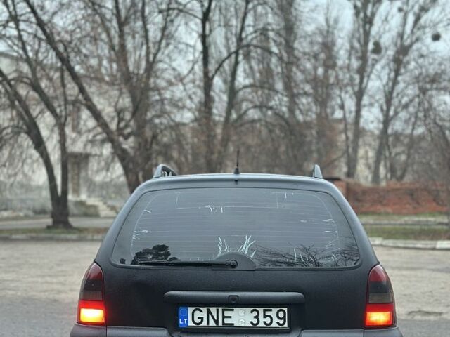 Черный Опель Вектра, объемом двигателя 2 л и пробегом 300 тыс. км за 1800 $, фото 4 на Automoto.ua