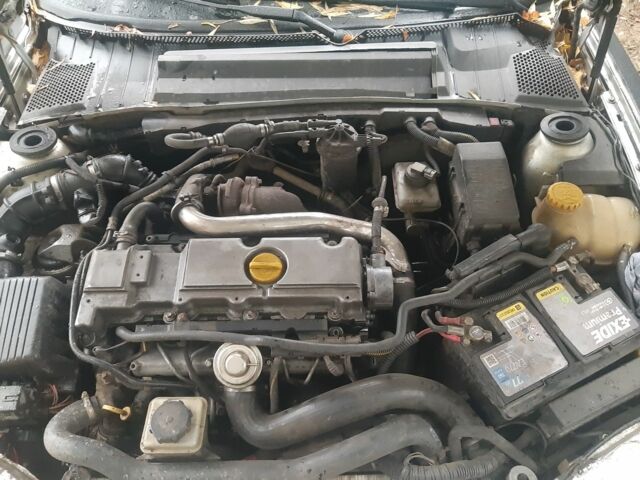 Черный Опель Вектра, объемом двигателя 2 л и пробегом 350 тыс. км за 1307 $, фото 4 на Automoto.ua