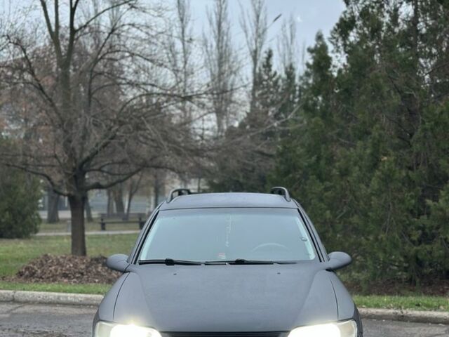 Черный Опель Вектра, объемом двигателя 2 л и пробегом 300 тыс. км за 1800 $, фото 1 на Automoto.ua