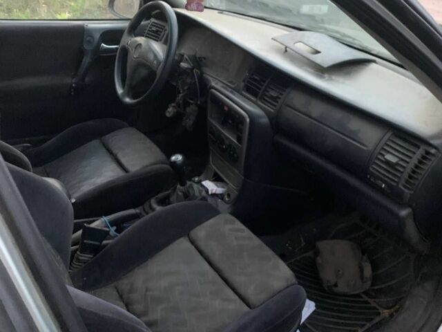 Чорний Опель Вектра, об'ємом двигуна 1 л та пробігом 1 тис. км за 516 $, фото 2 на Automoto.ua