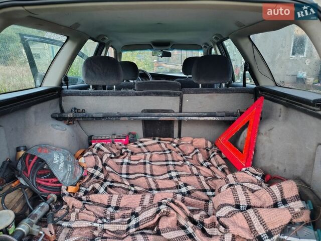 Черный Опель Вектра, объемом двигателя 1.8 л и пробегом 325 тыс. км за 2800 $, фото 9 на Automoto.ua