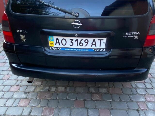 Чорний Опель Вектра, об'ємом двигуна 1.8 л та пробігом 258 тис. км за 2300 $, фото 4 на Automoto.ua