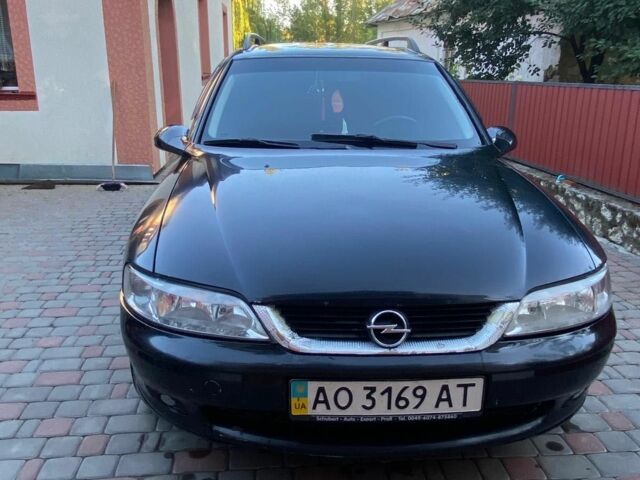 Чорний Опель Вектра, об'ємом двигуна 1.8 л та пробігом 258 тис. км за 2300 $, фото 1 на Automoto.ua