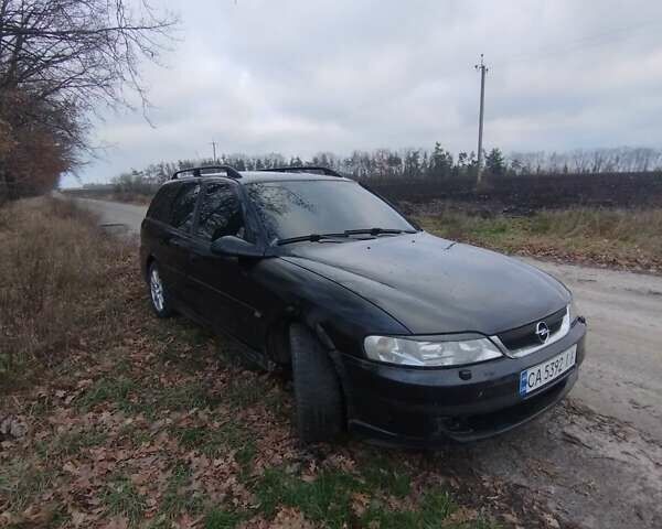 Черный Опель Вектра, объемом двигателя 2.2 л и пробегом 400 тыс. км за 2500 $, фото 4 на Automoto.ua