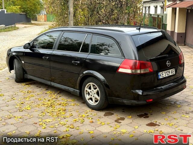 Черный Опель Вектра, объемом двигателя 2.2 л и пробегом 333 тыс. км за 3000 $, фото 6 на Automoto.ua