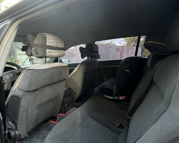 Черный Опель Вектра, объемом двигателя 2.22 л и пробегом 290 тыс. км за 4000 $, фото 3 на Automoto.ua