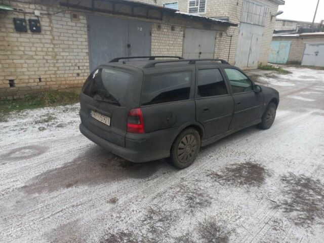 Черный Опель Вектра, объемом двигателя 2 л и пробегом 260 тыс. км за 1500 $, фото 3 на Automoto.ua