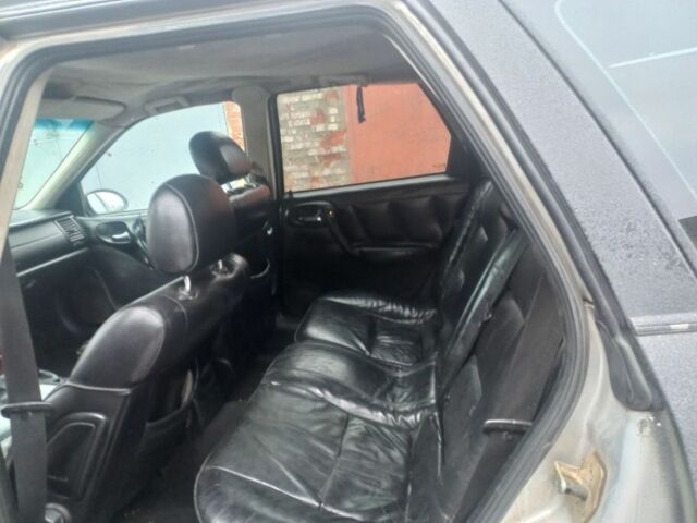 Черный Опель Вектра, объемом двигателя 2 л и пробегом 230 тыс. км за 1500 $, фото 5 на Automoto.ua