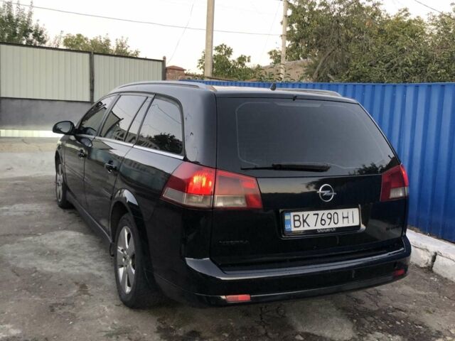 Чорний Опель Вектра, об'ємом двигуна 1.9 л та пробігом 424 тис. км за 4100 $, фото 2 на Automoto.ua