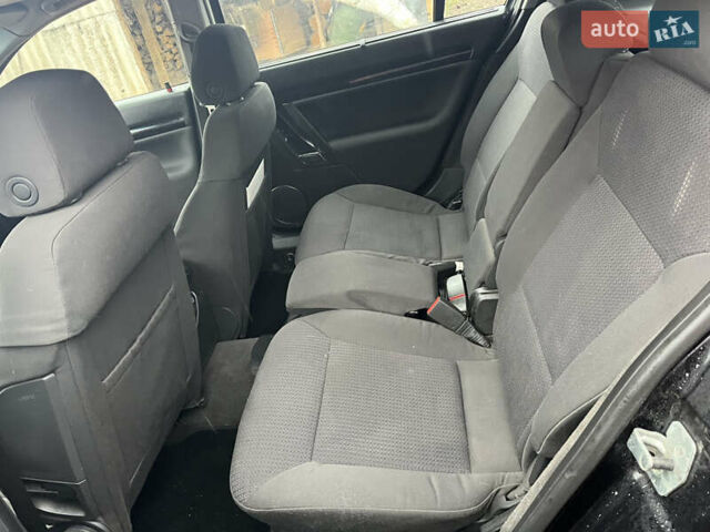 Черный Опель Вектра, объемом двигателя 2.2 л и пробегом 303 тыс. км за 3925 $, фото 4 на Automoto.ua