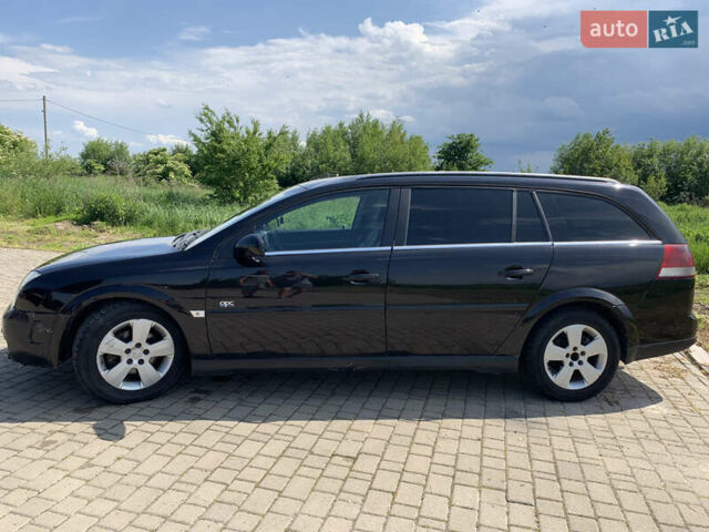 Черный Опель Вектра, объемом двигателя 2.2 л и пробегом 328 тыс. км за 3250 $, фото 4 на Automoto.ua