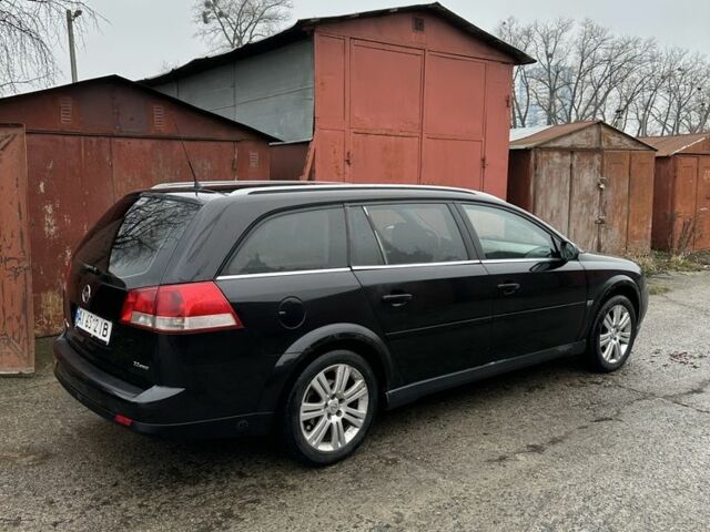 Черный Опель Вектра, объемом двигателя 2 л и пробегом 280 тыс. км за 3600 $, фото 1 на Automoto.ua