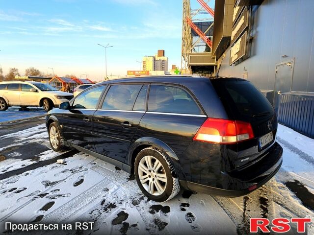 Черный Опель Вектра, объемом двигателя 2 л и пробегом 290 тыс. км за 3600 $, фото 6 на Automoto.ua