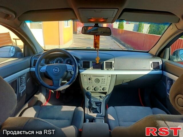 Черный Опель Вектра, объемом двигателя 2 л и пробегом 287 тыс. км за 4500 $, фото 8 на Automoto.ua