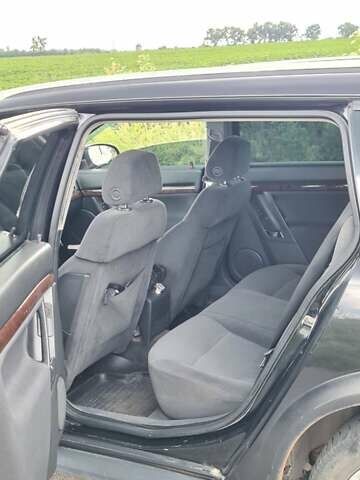 Черный Опель Вектра, объемом двигателя 2.17 л и пробегом 580 тыс. км за 3000 $, фото 8 на Automoto.ua