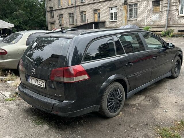 Черный Опель Вектра, объемом двигателя 2 л и пробегом 250 тыс. км за 1500 $, фото 2 на Automoto.ua