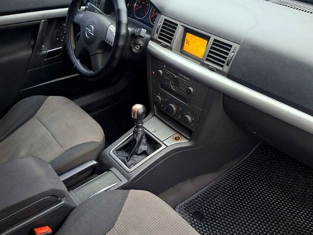 Опель Вектра 2004 в Харькове на Automoto.ua Черный Опель Вектра, объемом двигателя 2.2 л и пробегом 0 тыс. км за 3750 $, фото 6 на Automoto.ua