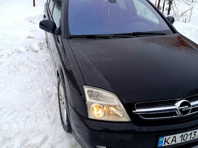 Черный Опель Вектра, объемом двигателя 2.2 л и пробегом 310 тыс. км за 3750 $, фото 6 на Automoto.ua