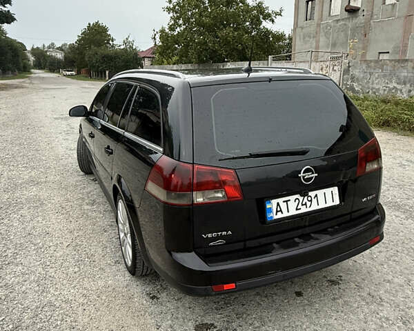 Черный Опель Вектра, объемом двигателя 2.96 л и пробегом 300 тыс. км за 3400 $, фото 4 на Automoto.ua
