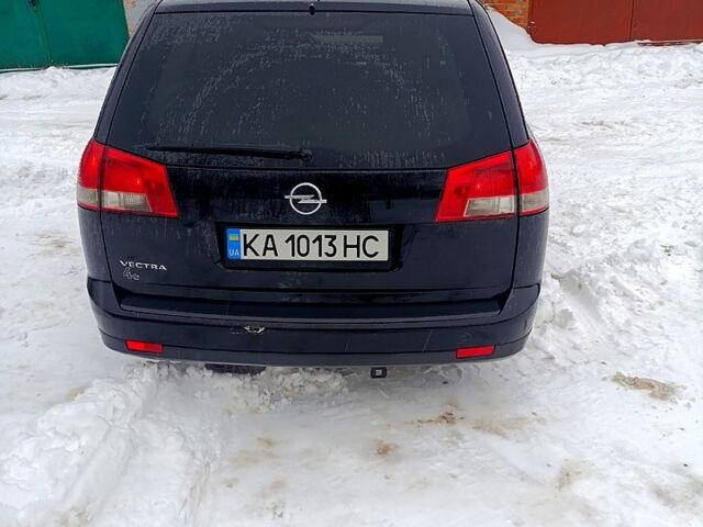 Черный Опель Вектра, объемом двигателя 2.2 л и пробегом 310 тыс. км за 3750 $, фото 5 на Automoto.ua