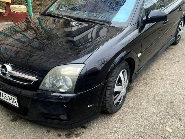 Черный Опель Вектра, объемом двигателя 2 л и пробегом 270 тыс. км за 3699 $, фото 1 на Automoto.ua