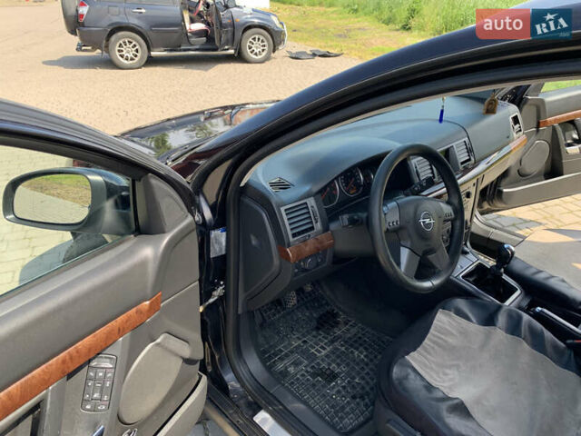 Черный Опель Вектра, объемом двигателя 2.2 л и пробегом 328 тыс. км за 3250 $, фото 9 на Automoto.ua