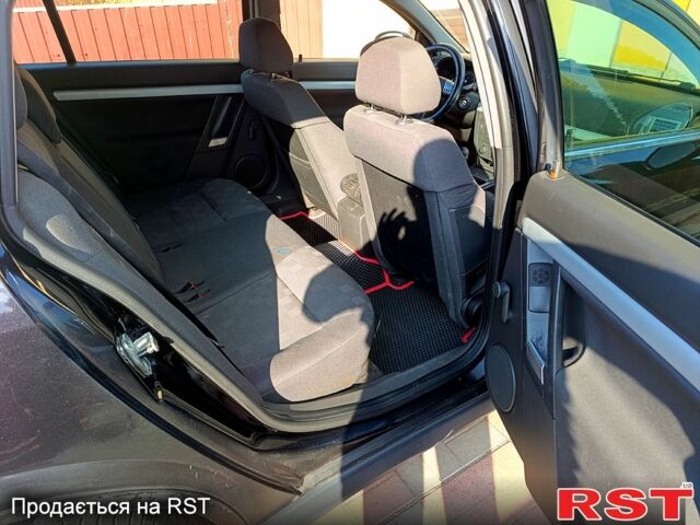 Черный Опель Вектра, объемом двигателя 2 л и пробегом 287 тыс. км за 4500 $, фото 11 на Automoto.ua