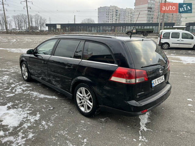 Черный Опель Вектра, объемом двигателя 2.2 л и пробегом 306 тыс. км за 3750 $, фото 2 на Automoto.ua