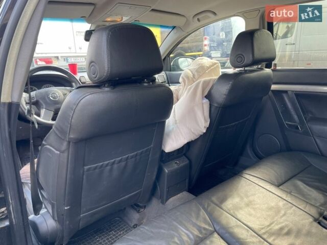 Чорний Опель Вектра, об'ємом двигуна 1.91 л та пробігом 291 тис. км за 3777 $, фото 16 на Automoto.ua
