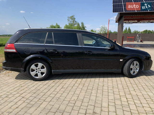 Черный Опель Вектра, объемом двигателя 2.2 л и пробегом 328 тыс. км за 3250 $, фото 5 на Automoto.ua