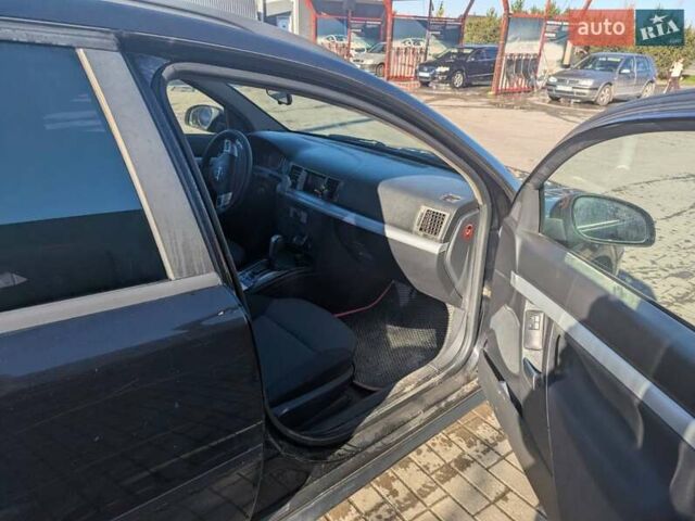 Черный Опель Вектра, объемом двигателя 2.17 л и пробегом 340 тыс. км за 4200 $, фото 11 на Automoto.ua