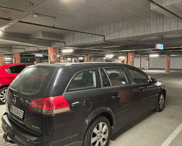 Черный Опель Вектра, объемом двигателя 1.91 л и пробегом 294 тыс. км за 4500 $, фото 5 на Automoto.ua