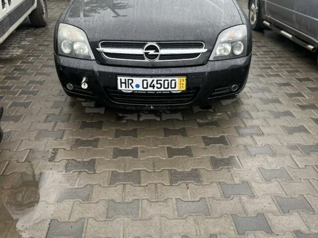 Черный Опель Вектра, объемом двигателя 2.2 л и пробегом 250 тыс. км за 2500 $, фото 1 на Automoto.ua