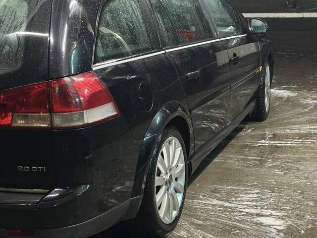 Черный Опель Вектра, объемом двигателя 2 л и пробегом 339 тыс. км за 2200 $, фото 2 на Automoto.ua