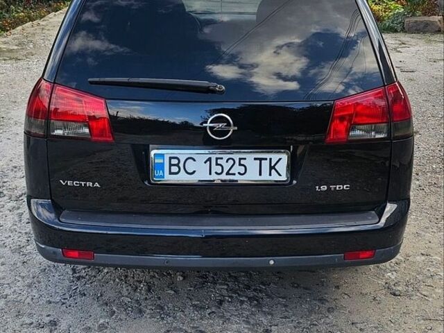 Чорний Опель Вектра, об'ємом двигуна 1.9 л та пробігом 325 тис. км за 4000 $, фото 4 на Automoto.ua