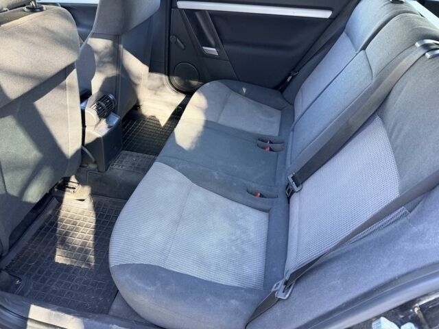 Чорний Опель Вектра, об'ємом двигуна 1.9 л та пробігом 294 тис. км за 3300 $, фото 16 на Automoto.ua