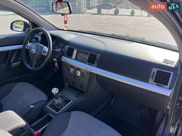 Чорний Опель Вектра, об'ємом двигуна 1.9 л та пробігом 325 тис. км за 2950 $, фото 14 на Automoto.ua