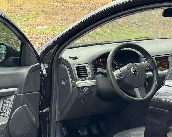 Черный Опель Вектра, объемом двигателя 1.8 л и пробегом 300 тыс. км за 3400 $, фото 11 на Automoto.ua