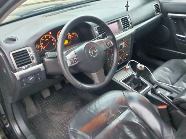 Черный Опель Вектра, объемом двигателя 2 л и пробегом 350 тыс. км за 2700 $, фото 5 на Automoto.ua