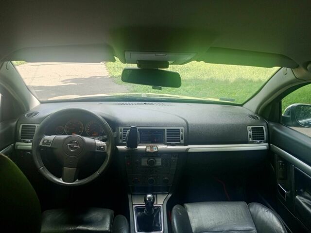 Черный Опель Вектра, объемом двигателя 1.9 л и пробегом 318 тыс. км за 3100 $, фото 12 на Automoto.ua