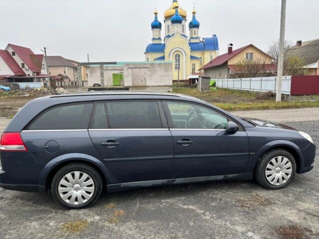 Черный Опель Вектра, объемом двигателя 1.9 л и пробегом 300 тыс. км за 2250 $, фото 5 на Automoto.ua