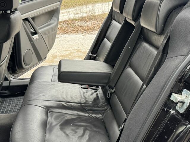 Черный Опель Вектра, объемом двигателя 1.8 л и пробегом 300 тыс. км за 3400 $, фото 12 на Automoto.ua