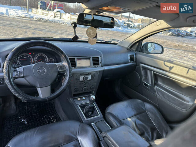 Черный Опель Вектра, объемом двигателя 1.9 л и пробегом 399 тыс. км за 3800 $, фото 26 на Automoto.ua